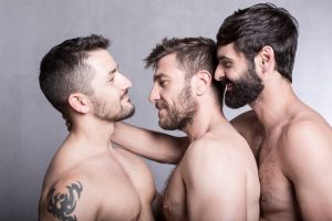 Raúl Tejón, Borja Maestre y Alex Forriols protagonizan "Renovarse o Morir" Renovarse-o-morir1