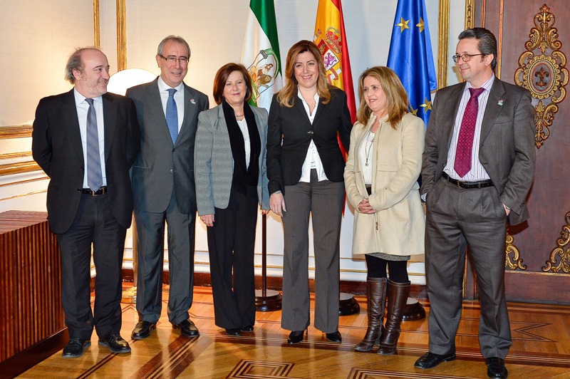 La presidenta de la Junta felicita a profesionales y asociaciones de trasplantes en Andalucía, que duplica la media europea en donaciones