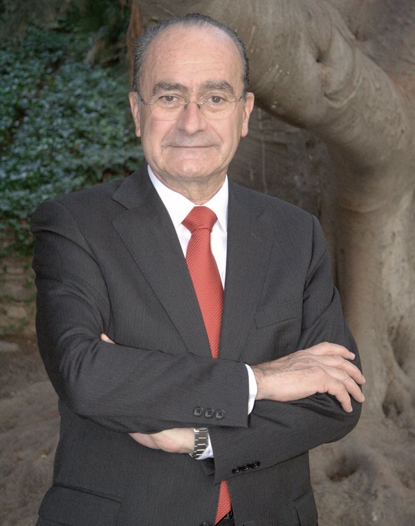 El actual alcalde de Málaga De la Torre del PP se despide de la mayoría absoluta