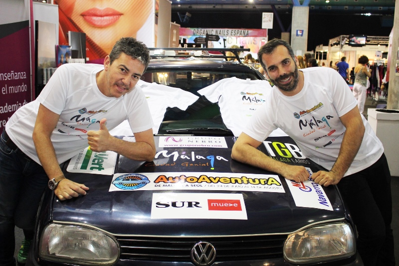 Malagaes Ocio: Dos jóvenes malagueños emprenden una AutoAventura que les llevará hasta Seúl en un coche de 23 años de antigüedad
