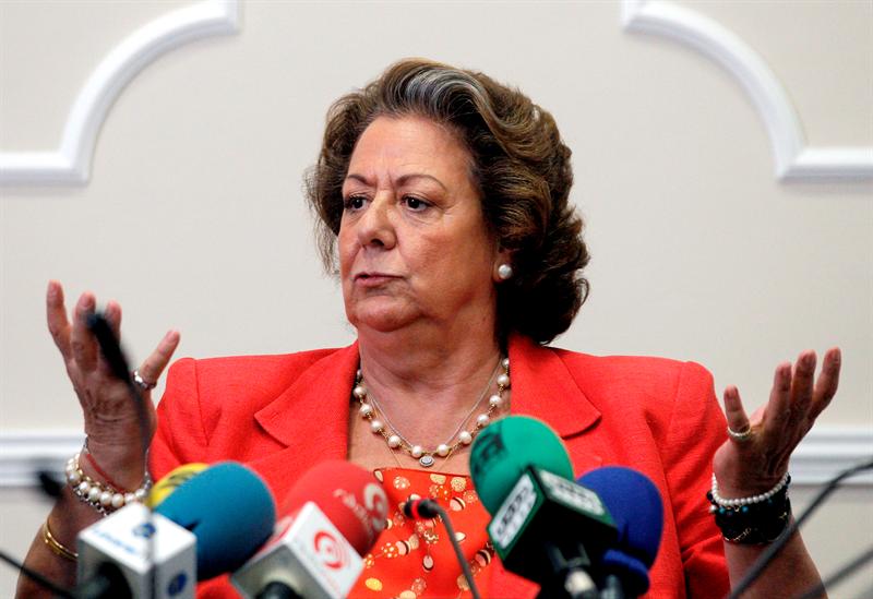 El cadáver de Rita Barberá se encuentra en estos momentos en el hotel Villa Real, donde ya ha llegado la comisión judicial