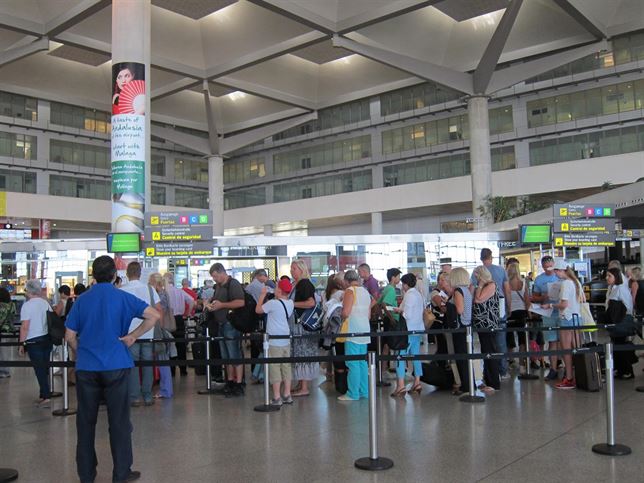 Crece en un 13% la oferta de asientos de avión a la Costa del Sol en el primer semestre de 2017