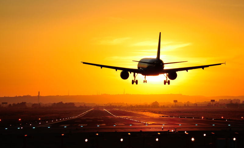 ENAIRE, el gestor de navegación aérea en España, iniciará el proceso para contratar 130 nuevos controladores aéreos durante 2017