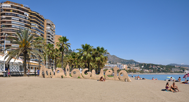 El ayuntamiento ha aprobado el pliego del servicio de salvamento, socorrismo y asistencia sanitaria en las playas de la capital