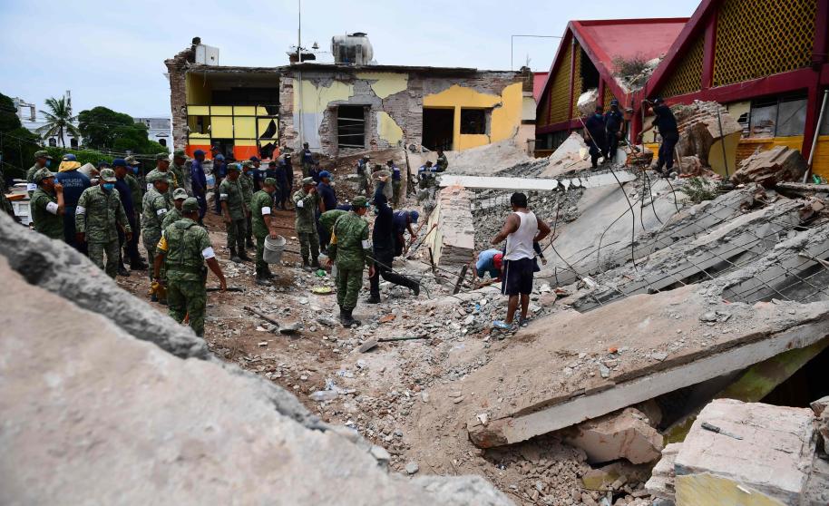 México guarda luto por los más de 60 muertos que ha causado el terremoto