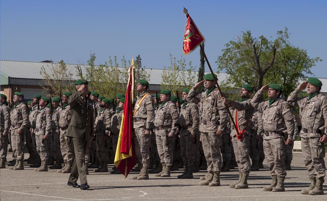 El ministerio de Defensa ordenó ayer por la tarde el envío del Ejército de Tierra a Cataluña