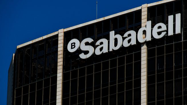 Banco Sabadell escapa de Cataluña y traslada hoy el domicilio social a Alicante