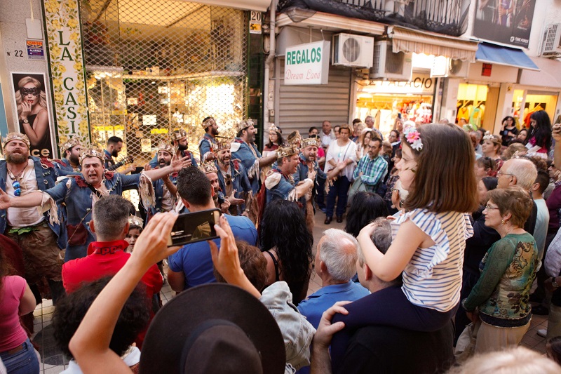 El Carnaval de Torremolinos sale a la calle este fin de semana con la fiesta municipal y la quema de la sardina