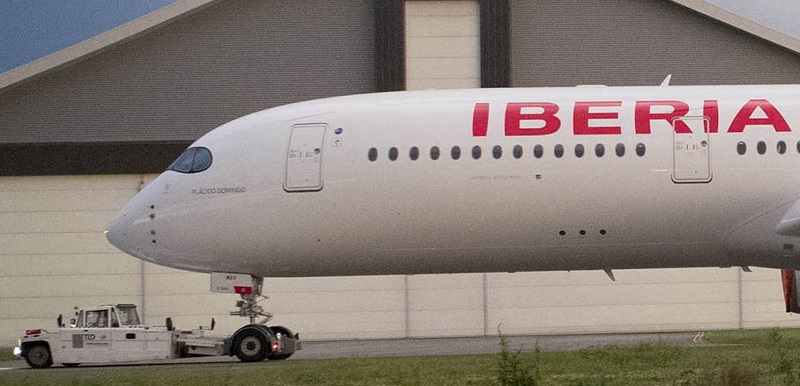 Plácido Domingo dará nombre al primer A350 de Iberia
