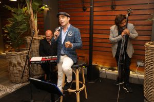 La alta cocina y la música de Zenet despiertan los sentidos en ‘A Flor de Piel’ en el Hotel Molina Lario de Málaga La alta cocina y la música de Zenet despiertan los sentidos en ‘A Flor de Piel’ en el Hotel Molina Lario de Málaga