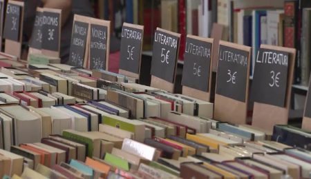 Torremolinos abre las puertas de una nueva edición de la Feria del Libro de Ocasión con más de 40.000 volúmenes a la venta