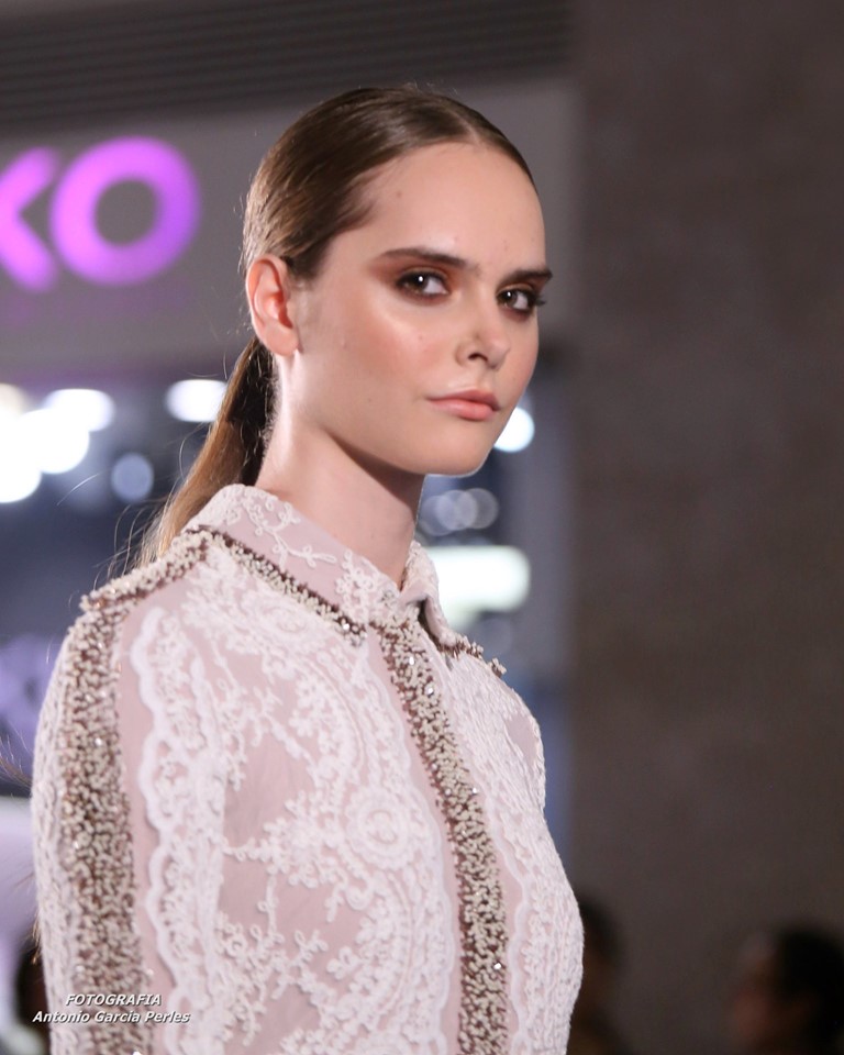 Jesús Segado presenta su nueva colección, ‘Entre el suelo y el cielo’ durante la IX Pasarela Larios Málaga Fashion Week Jesús Segado presenta su nueva colección, ‘Entre el suelo y el cielo’ durante la IX Pasarela Larios Málaga Fashion Week