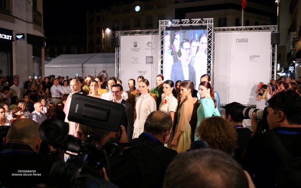 Jesús Segado presenta su nueva colección, ‘Entre el suelo y el cielo’ durante la IX Pasarela Larios Málaga Fashion Week Jesús Segado presenta su nueva colección, ‘Entre el suelo y el cielo’ durante la IX Pasarela Larios Málaga Fashion Week