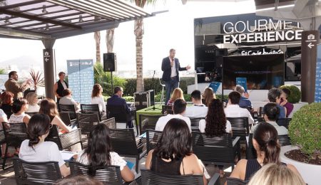 EL AYUNTAMIENTO DE MÁLAGA DESARROLLA UN FORO SECTORIAL SOBRE LA INDUSTRIA DE LA MODA Y SUS PROCESOS