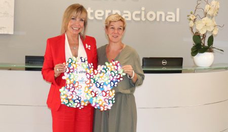 Vithas Costa del Sol firma un acuerdo con la ONG DEBRA-Piel de Mariposa para dar visibilidad a esta enfermedad genética incurable