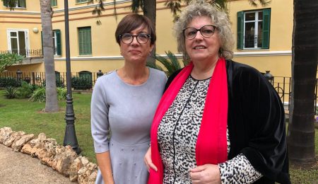 La Asamblea de Mujeres Periodistas de la APM recibe el Premio Meninas 2019