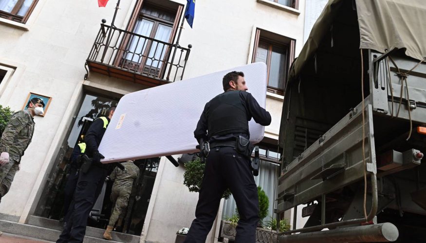 La primera fase de puesta en marcha de hoteles medicalizados de momento en Madrid contará con hasta 4.000 camas