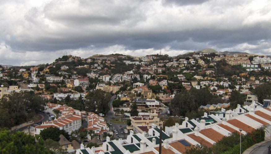 COMUNICADO: ESTIMADOS VECINOS DE NUESTRO BARRIO MALAGUEÑO CERRADO DE CALDERÓN DE MÁLAGA