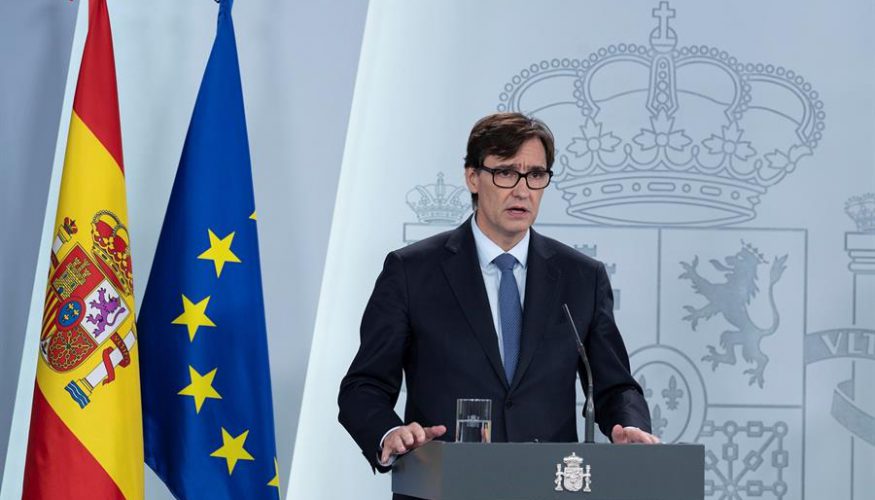 Illa reconoce que Gobierno está barajando la posibilidad de recomendar mascarillas a toda la población