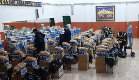 Correos en Málaga continúa con reparto de productos de primera necesidad a familias en riesgo de exclusión