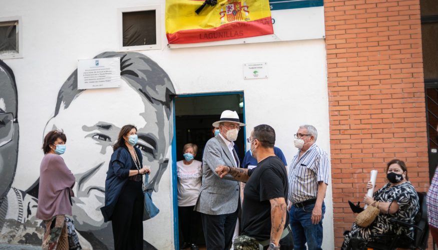 El alcalde de Málaga visita barriada de la Victoria, Capuchinos