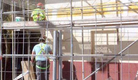 La Consejería de Fomento reactiva el programa de ayudas para la autoconstrucción de viviendas