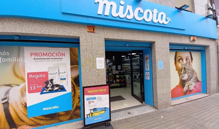 Miscota llega a Málaga con 4 tiendas para mascotas