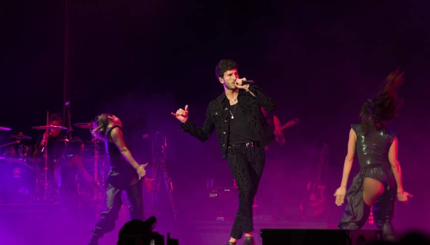 Sebastián Yatra cumple su sueño de actuar en el Auditorio de Starlite Catalana Occidente
