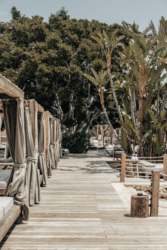 NAÔ POOL CLUB ALARGA EL VERANO MARBELLÍ