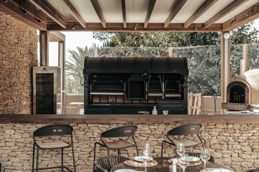 NAÔ POOL CLUB ALARGA EL VERANO MARBELLÍ