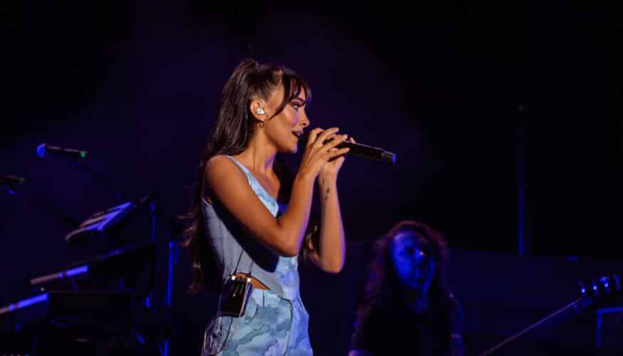 Los bailes vocales de Aitana, protagonistas de otra noche mágica en Starlite Catalana Occidente
