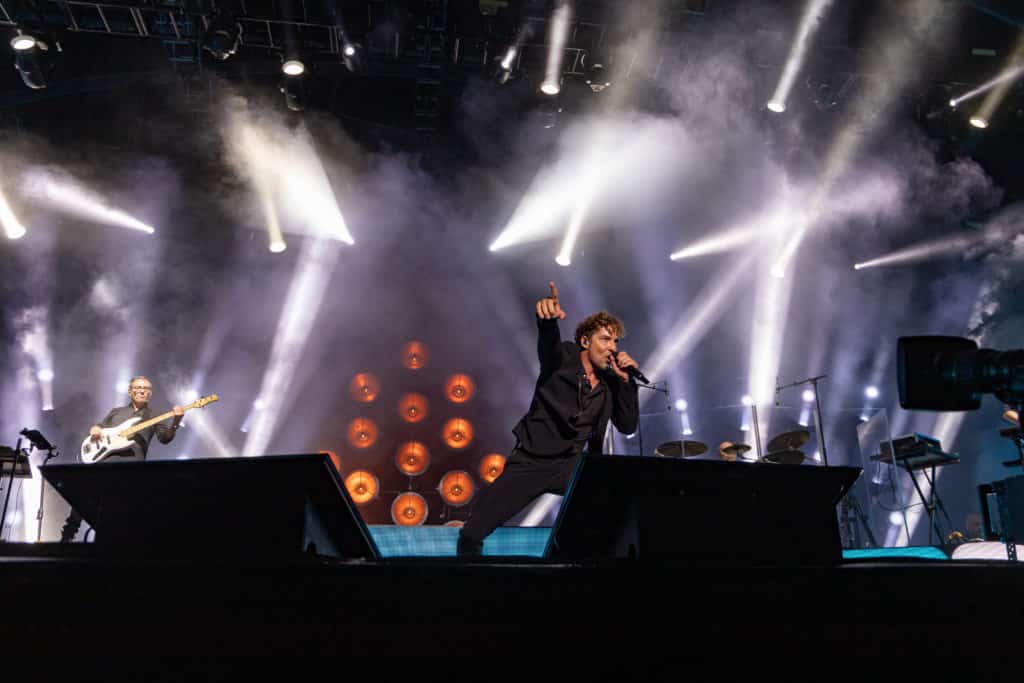 Bisbal, vuelve a enamora al público de Starlite Catalana Occidente con un concierto estratosférico