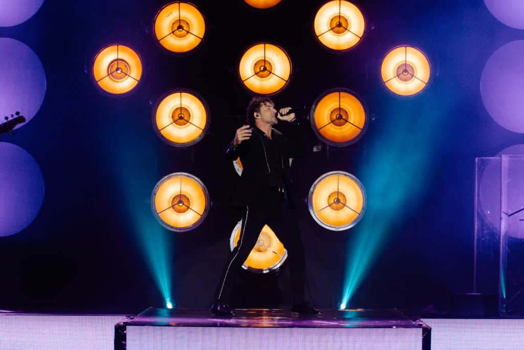 Bisbal, vuelve a enamora al público de Starlite Catalana Occidente con un concierto estratosférico