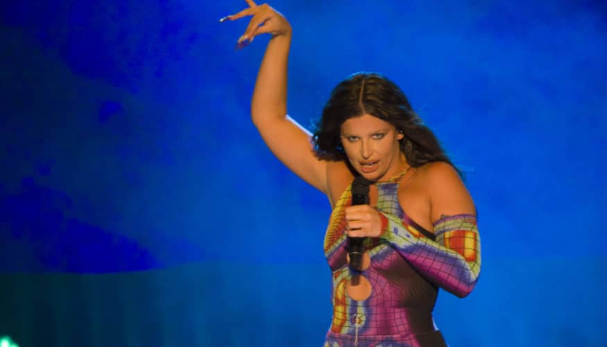 La diosa latina, Nathy Peluso, enloquece al público de Starlite Catalana Occidente con un rompedor show