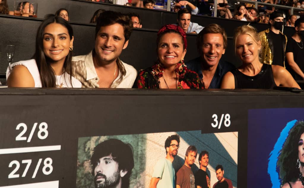 Los bailes vocales de Aitana, protagonistas de otra noche mágica en Starlite Catalana Occidente