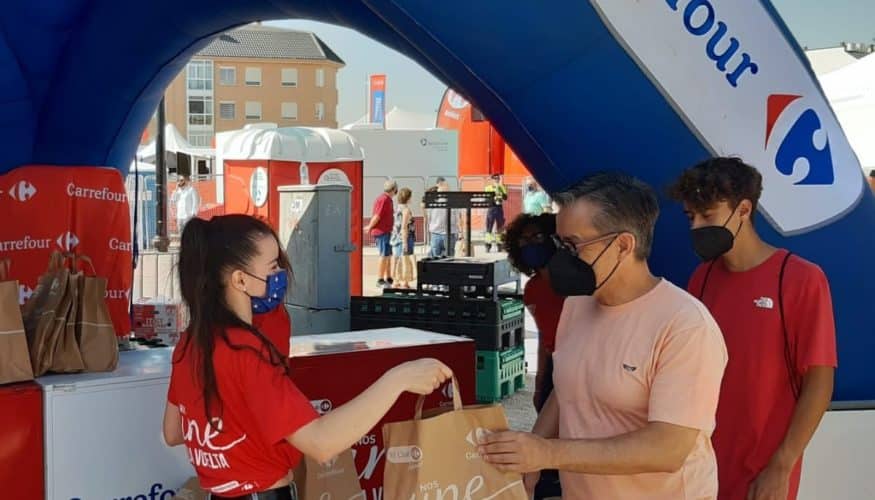 CARREFOUR ENTREGA MÁS DE 3.700 PRODUCTOS EN MÁLAGA