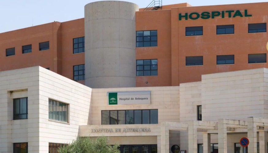 Fallece una joven de 20 años en Antequera al colisionar un coche y un camión