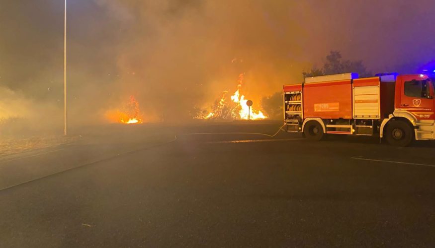 El 112 contabiliza 1.004 personas desalojadas por el incendio de Sierra Bermeja, Málaga