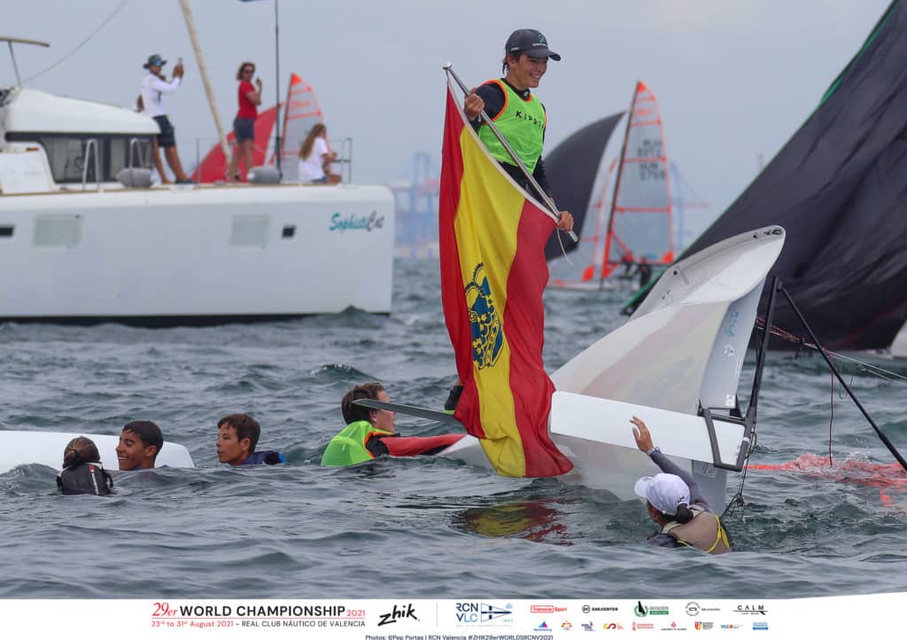 España se baña en oro, plata y bronce en el Mundial Zhik 29er de València