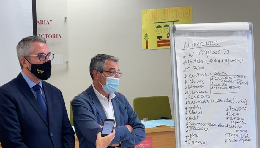 La Diputación de Málaga pone en marcha un curso de formación para recepcionistas de hotel en Rincón de la Victoria