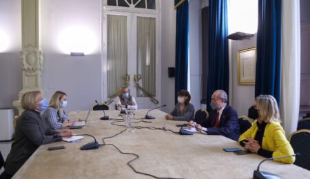 EL AYUNTAMIENTO DE MÁLAGA SE OFRECE A COOPERAR PARA CANALIZAR LA AYUDA DE LA CIUDADANÍA MALAGUEÑA CON LA COMUNIDAD UCRANIANA EL AYUNTAMIENTO DE MÁLAGA SE OFRECE A COOPERAR PARA CANALIZAR LA AYUDA DE LA CIUDADANÍA MALAGUEÑA CON LA COMUNIDAD UCRANIANA