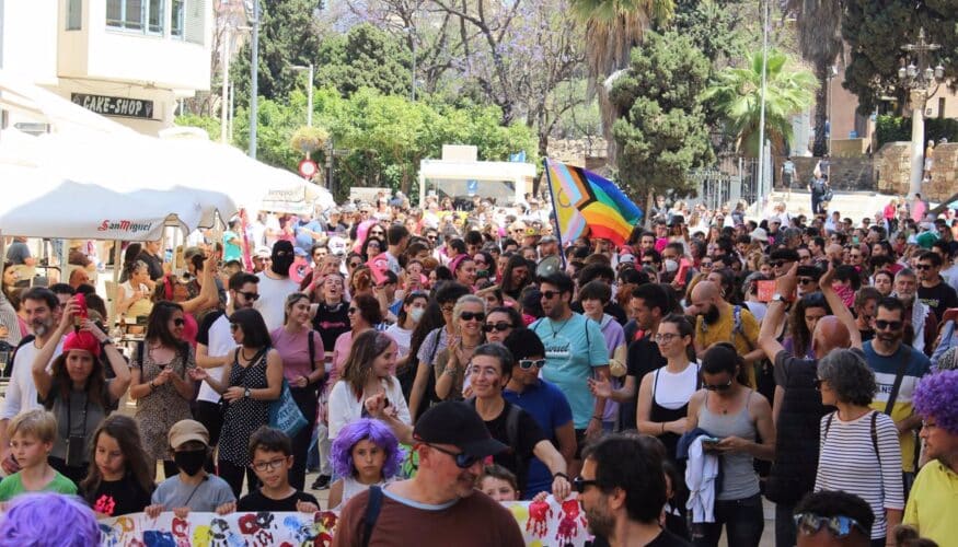 La Invisible vuelve a salir a la calle contra su desalojo y por una Málaga "llena de vida"
