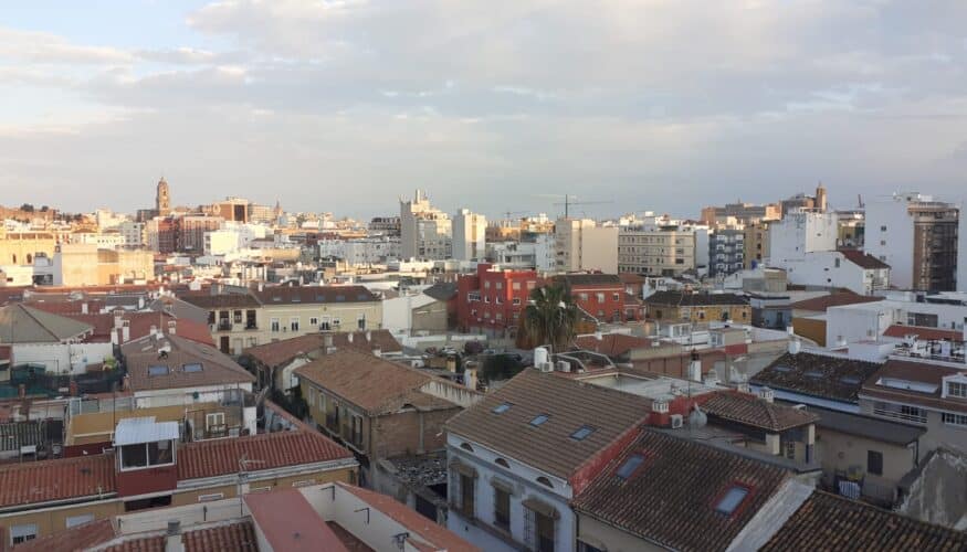 'Gerard' y 'Fien' mantienen a casi toda España en riesgo por viento, olas, nieve o lluvias