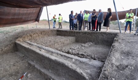 VISITA AL YACIMIENTO FENICIO DEL CERRO DEL VILLAR