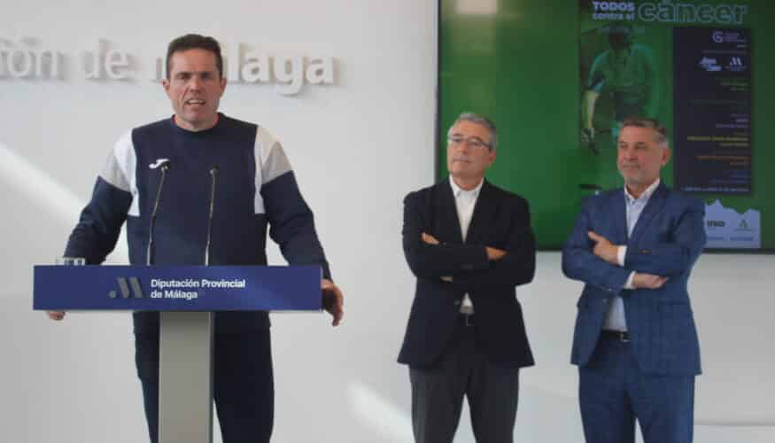 El deportista adaptado Salvador Jiménez recorrerá la provincia de Málaga en su bicicleta a favor de la Asociación Española Contra el Cáncer