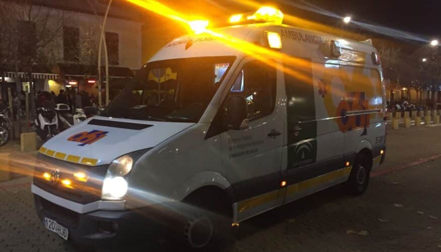 Un incendio en un piso en Málaga deja once afectados, dos de ellos evacuados al hospital