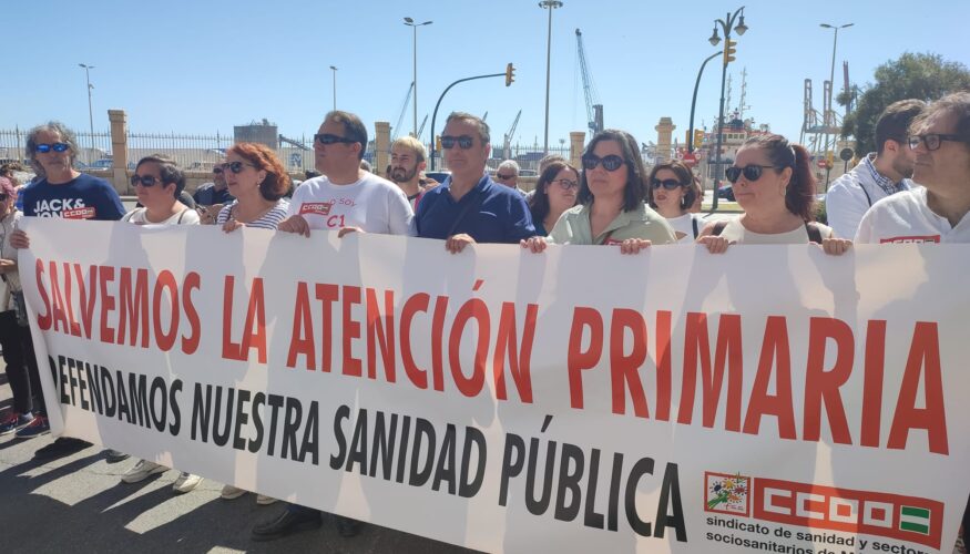 CCOO ha participado en la manifestación de Málaga, en defensa de la sanidad pública, convocada por Marea Blanca