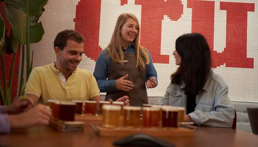 NAVIDAD CERVECERA Y SOLIDARIA EN FACTORÍA CRUZCAMPO