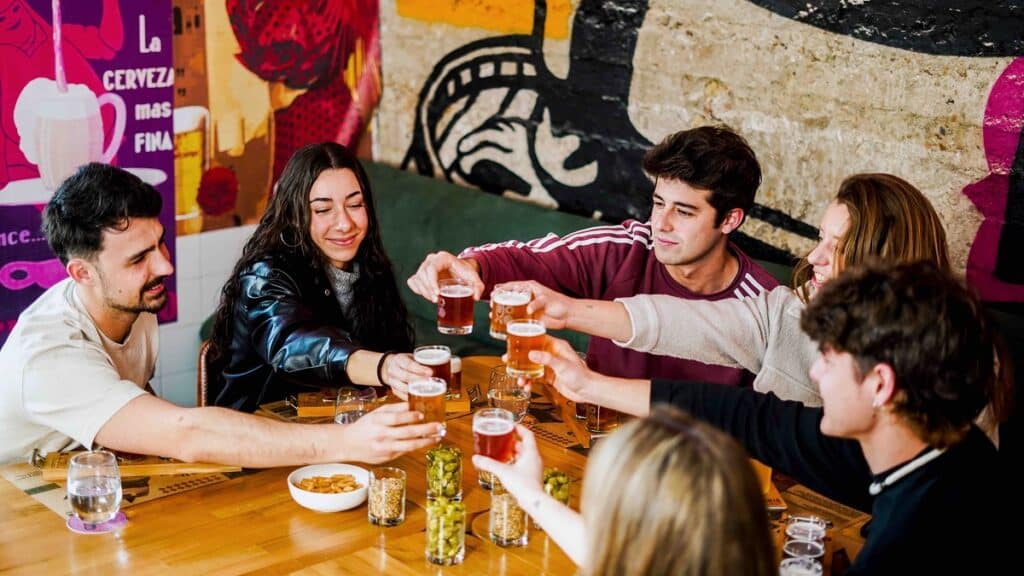 NAVIDAD CERVECERA Y SOLIDARIA EN FACTORÍA CRUZCAMPO
