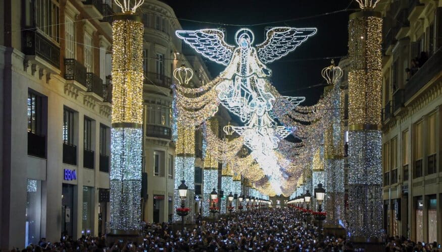 Luz Casal enciende hoy viernes la Navidad en Málaga, que cuenta con nueva decoración en varias zonas